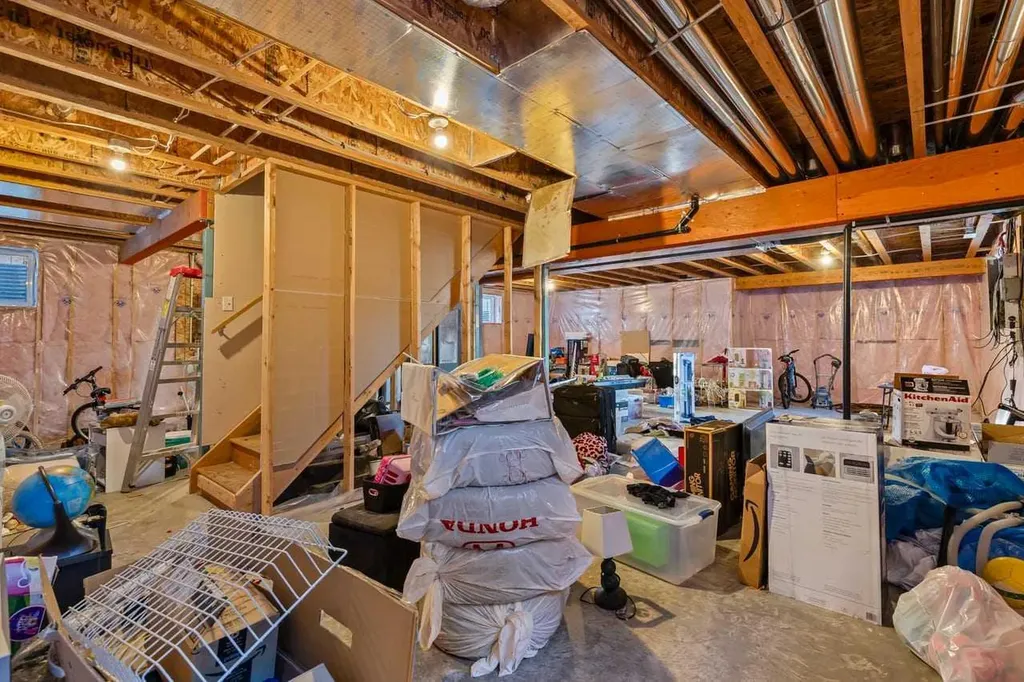38 Everhollow Green SW Calgary AB T2Y0H4