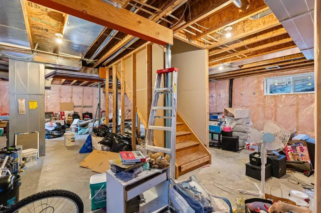 38 Everhollow Green SW Calgary AB T2Y0H4