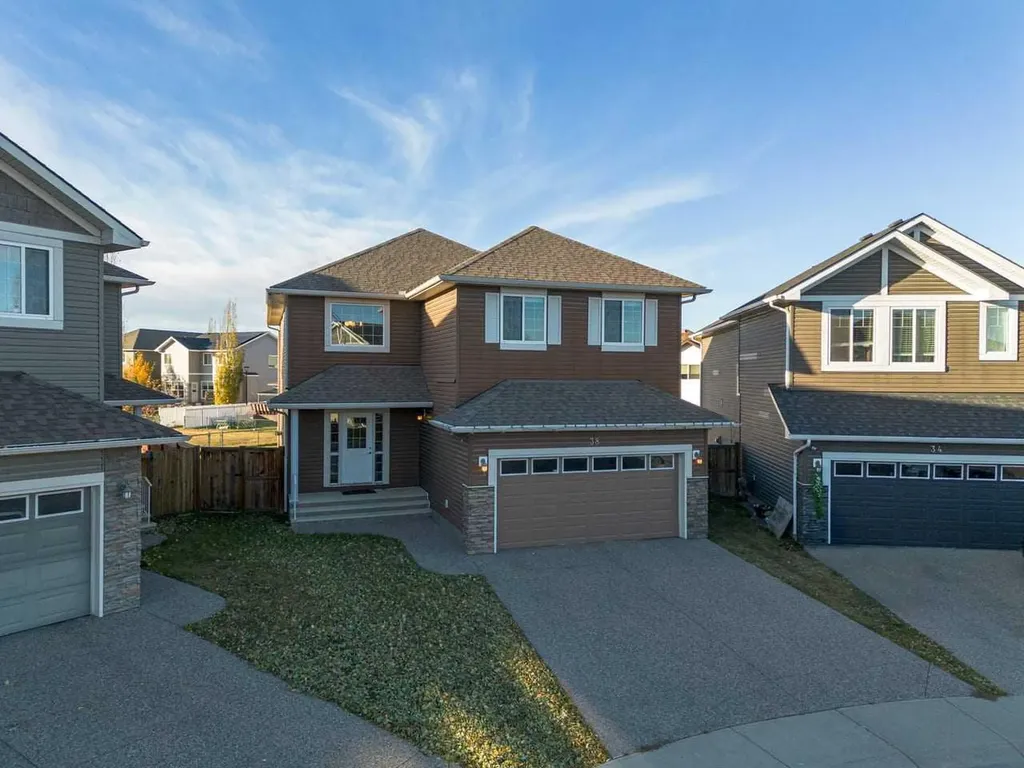 38 Everhollow Green SW Calgary AB T2Y0H4