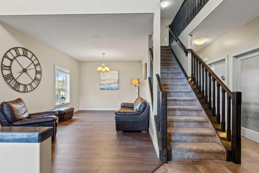 38 Everhollow Green SW Calgary AB T2Y0H4
