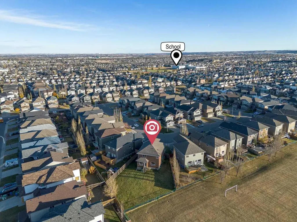 38 Everhollow Green SW Calgary AB T2Y0H4