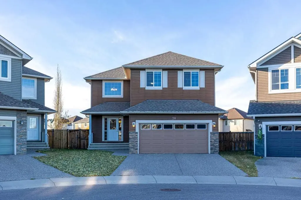 38 Everhollow Green SW Calgary AB T2Y0H4