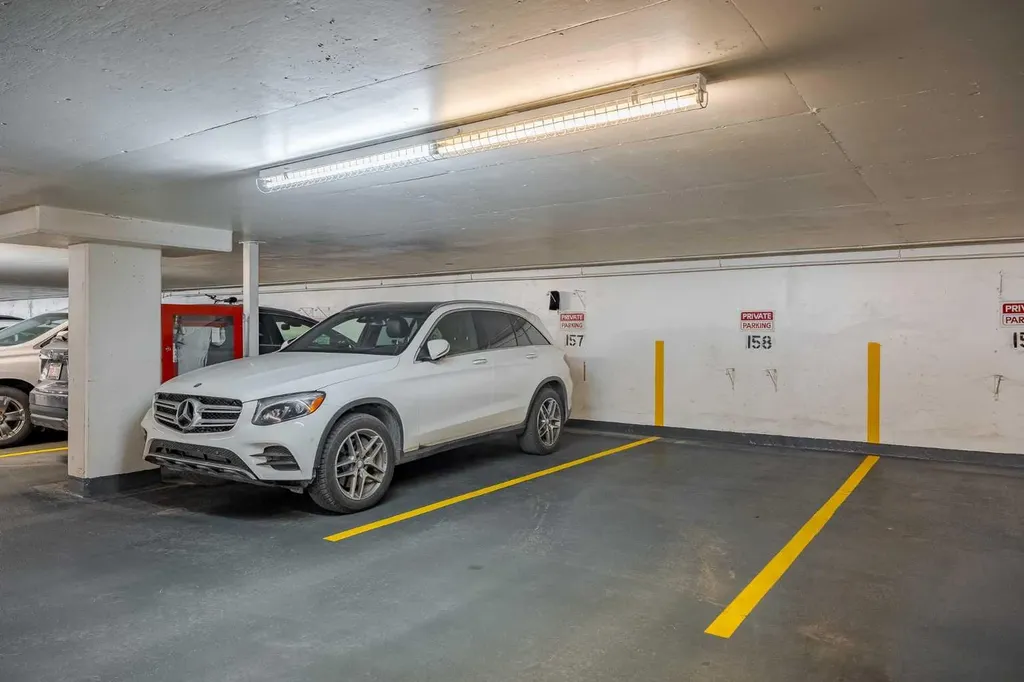 145 Point Drive NW Calgary AB T3B 4W1