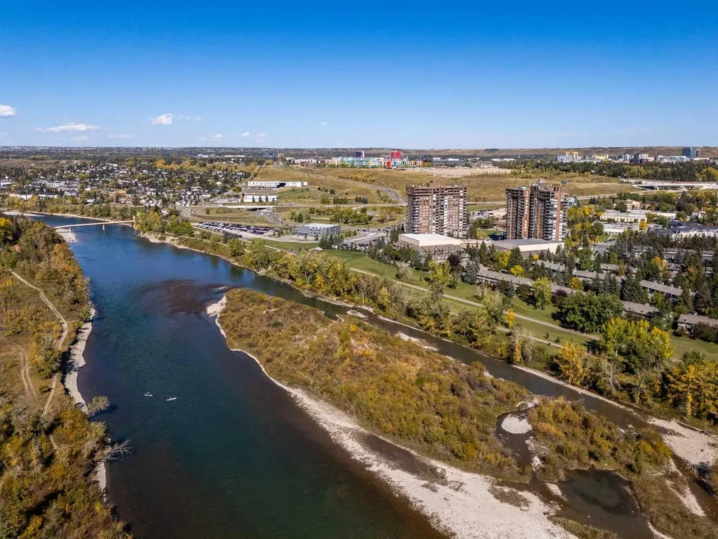 145 Point Drive NW Calgary AB T3B 4W1