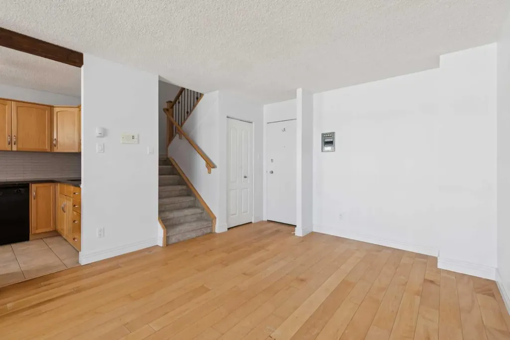 1123 13 Avenue SW Calgary AB T2R 0L7