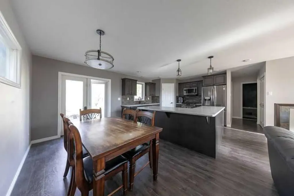 19 3rd Street West St. Walburg SK S0M2T0