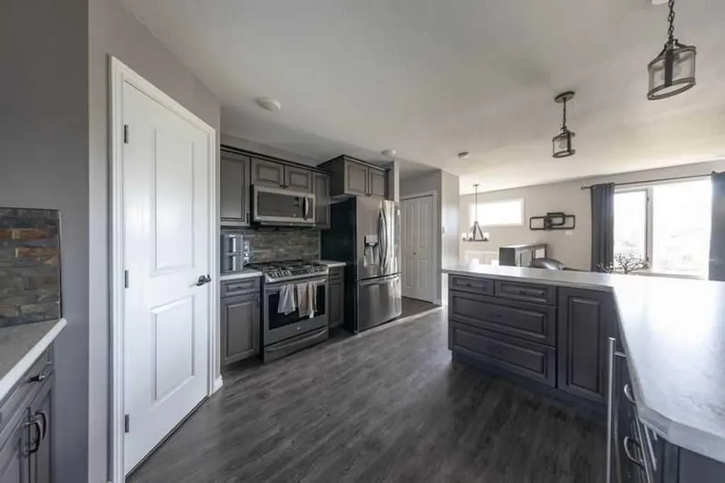19 3rd Street West St. Walburg SK S0M2T0
