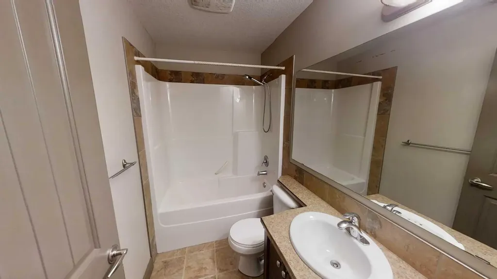 11246 75a Avenue Grande Prairie AB T8W0C3
