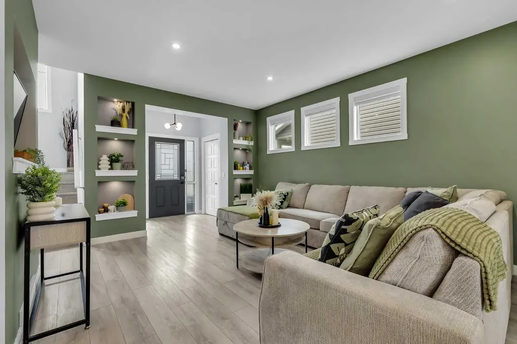 228 Hillcrest Road SW Airdrie AB T4B 4J8