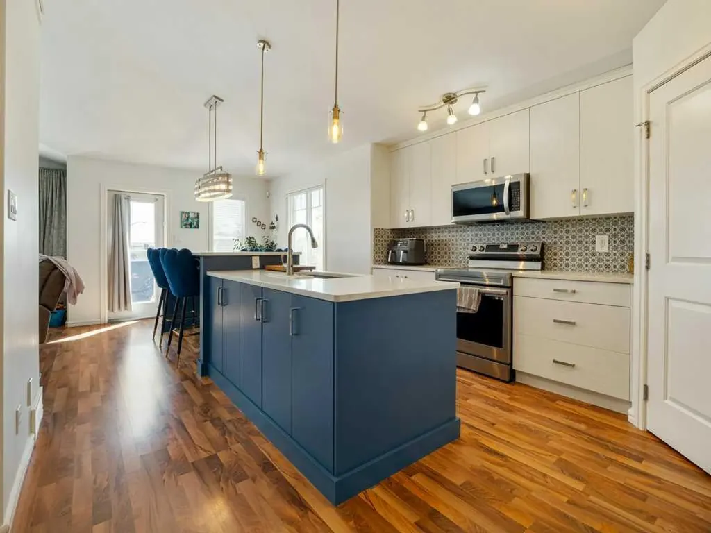 202 Mt Sundance Crescent W Lethbridge AB T1J 0T6