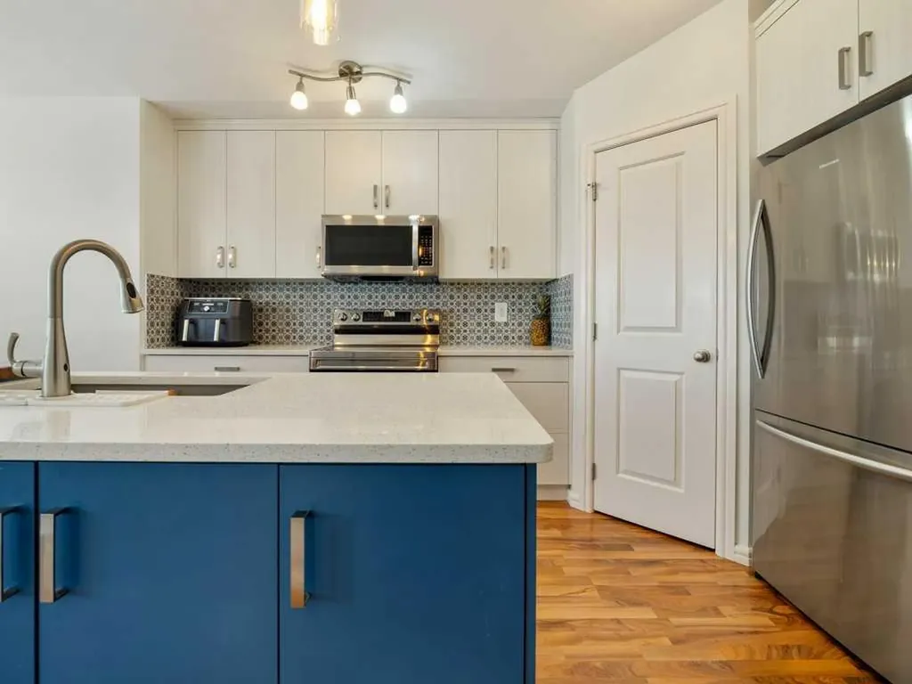202 Mt Sundance Crescent W Lethbridge AB T1J 0T6