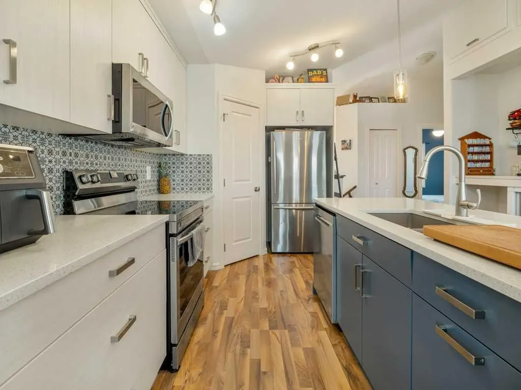 202 Mt Sundance Crescent W Lethbridge AB T1J 0T6