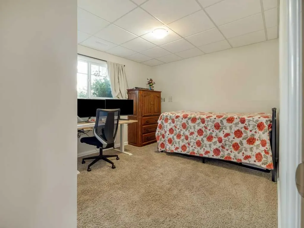 202 Mt Sundance Crescent W Lethbridge AB T1J 0T6