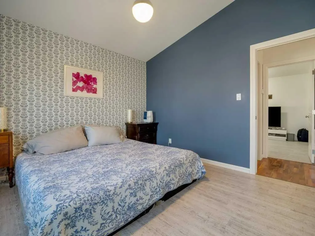 202 Mt Sundance Crescent W Lethbridge AB T1J 0T6