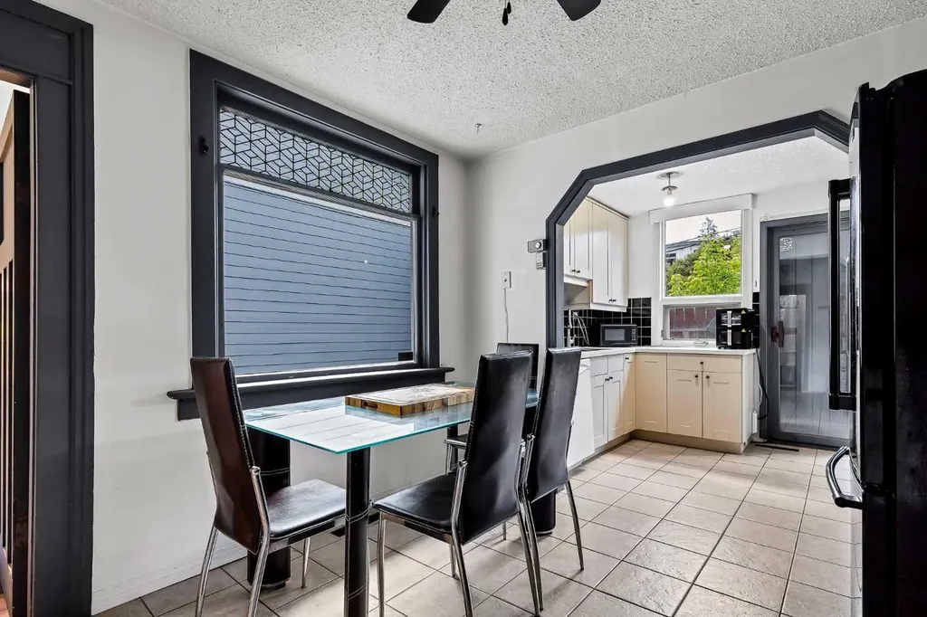 2906 17 Street SW Calgary AB T2T 4N5