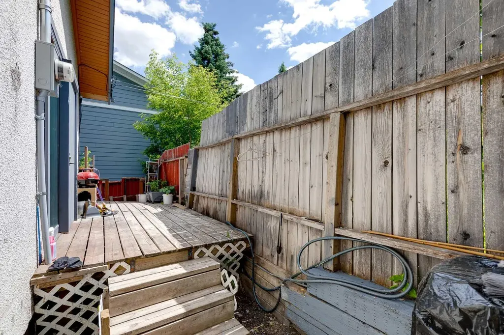 2906 17 Street SW Calgary AB T2T 4N5