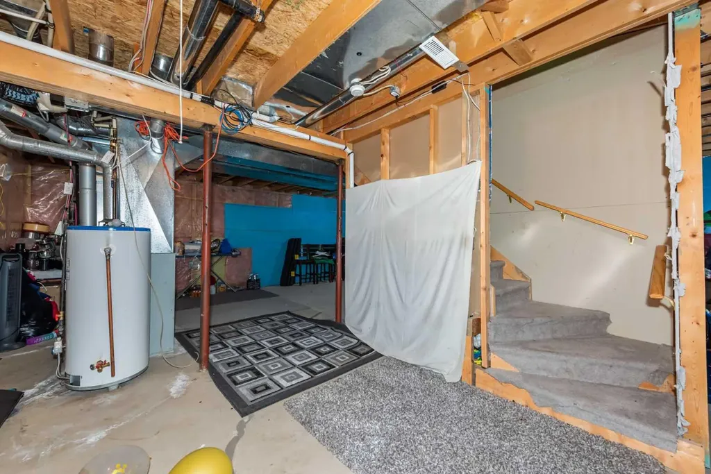 7820 Laguna Way NE Calgary AB T1Y 7G8
