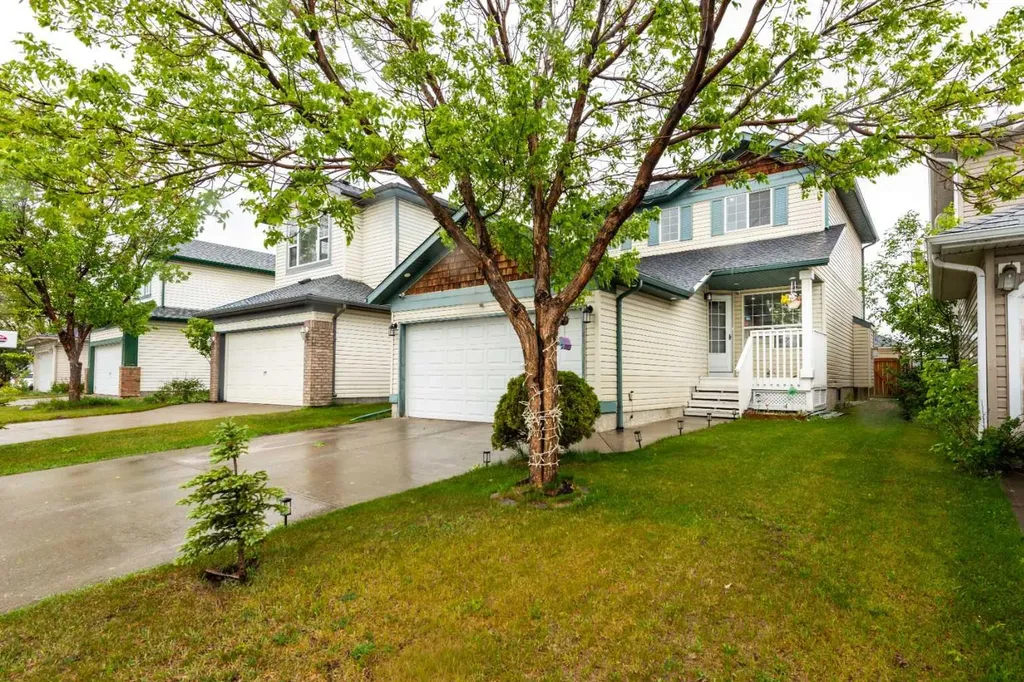7820 Laguna Way NE Calgary AB T1Y 7G8
