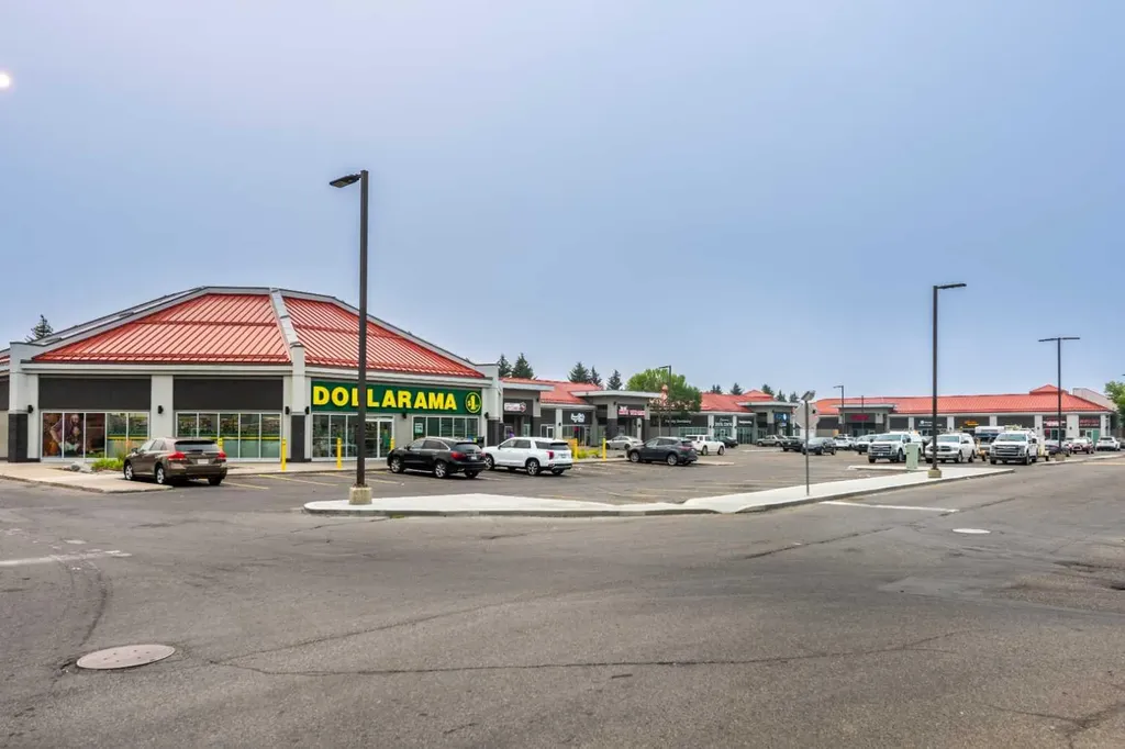 7820 Laguna Way NE Calgary AB T1Y 7G8