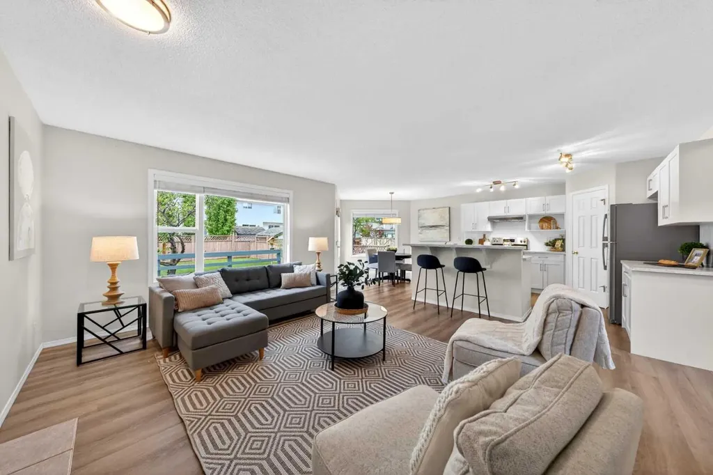 337 Citadel Drive NW Calgary AB T2G 4V9
