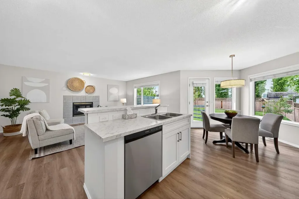 337 Citadel Drive NW Calgary AB T2G 4V9