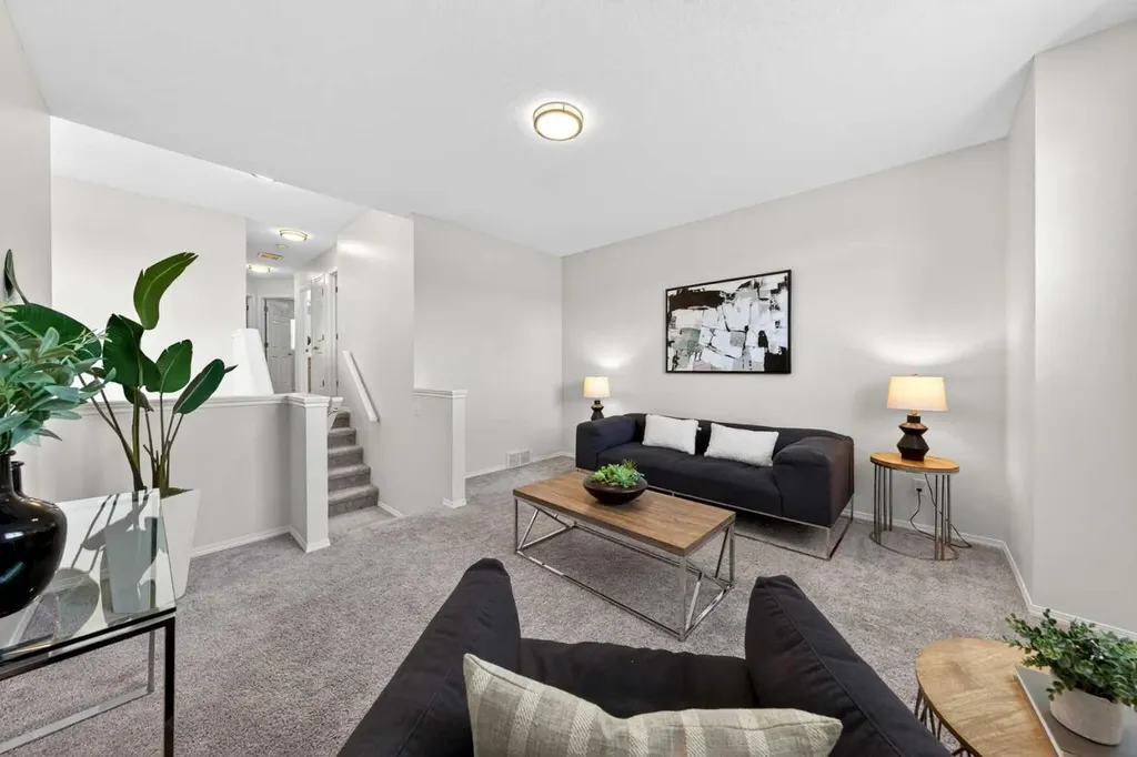 337 Citadel Drive NW Calgary AB T2G 4V9