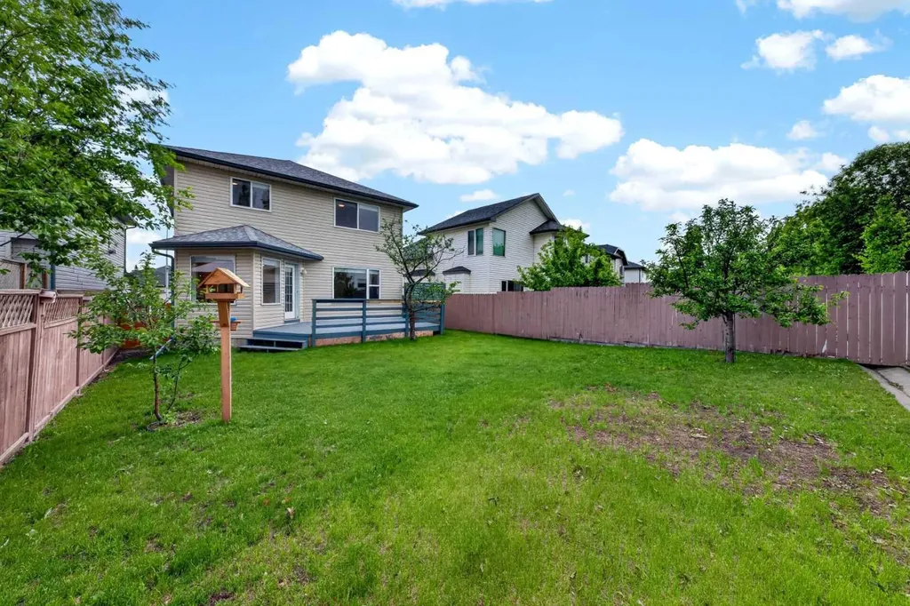 337 Citadel Drive NW Calgary AB T2G 4V9