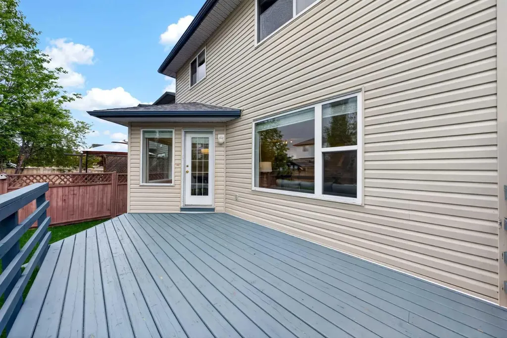 337 Citadel Drive NW Calgary AB T2G 4V9
