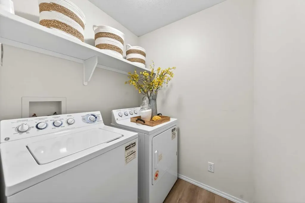 337 Citadel Drive NW Calgary AB T2G 4V9