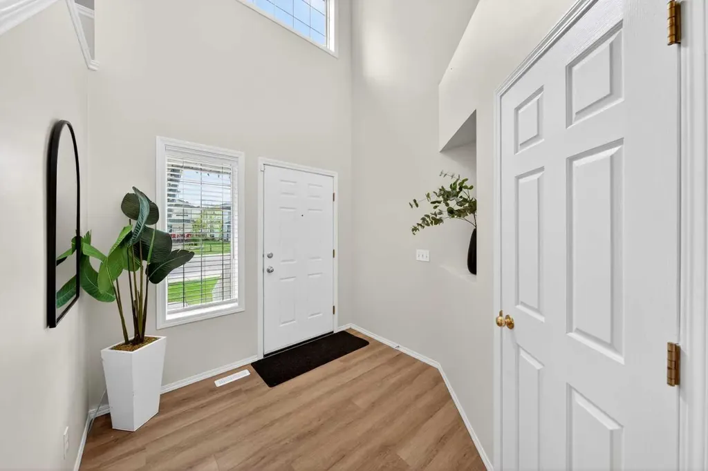 337 Citadel Drive NW Calgary AB T2G 4V9