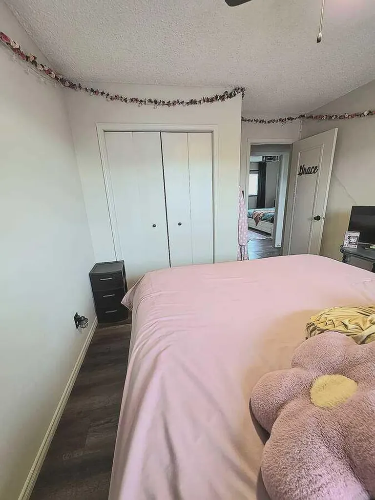 1630 31 Street SE Medicine Hat AB T1A8J8