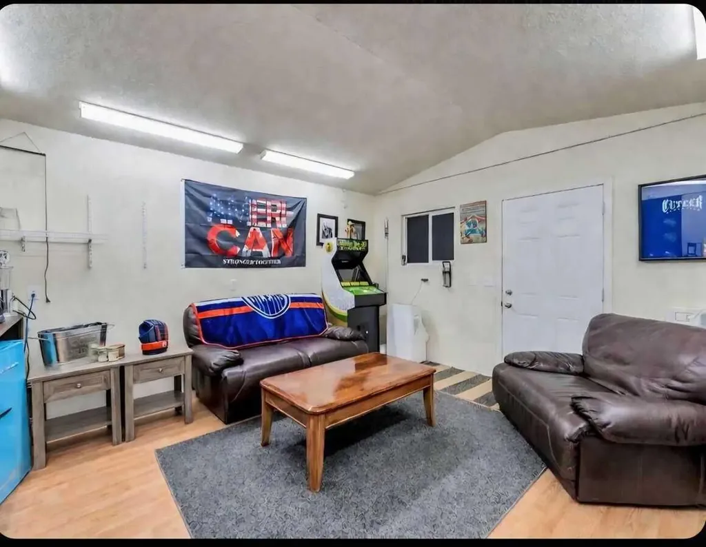 1630 31 Street SE Medicine Hat AB T1A8J8