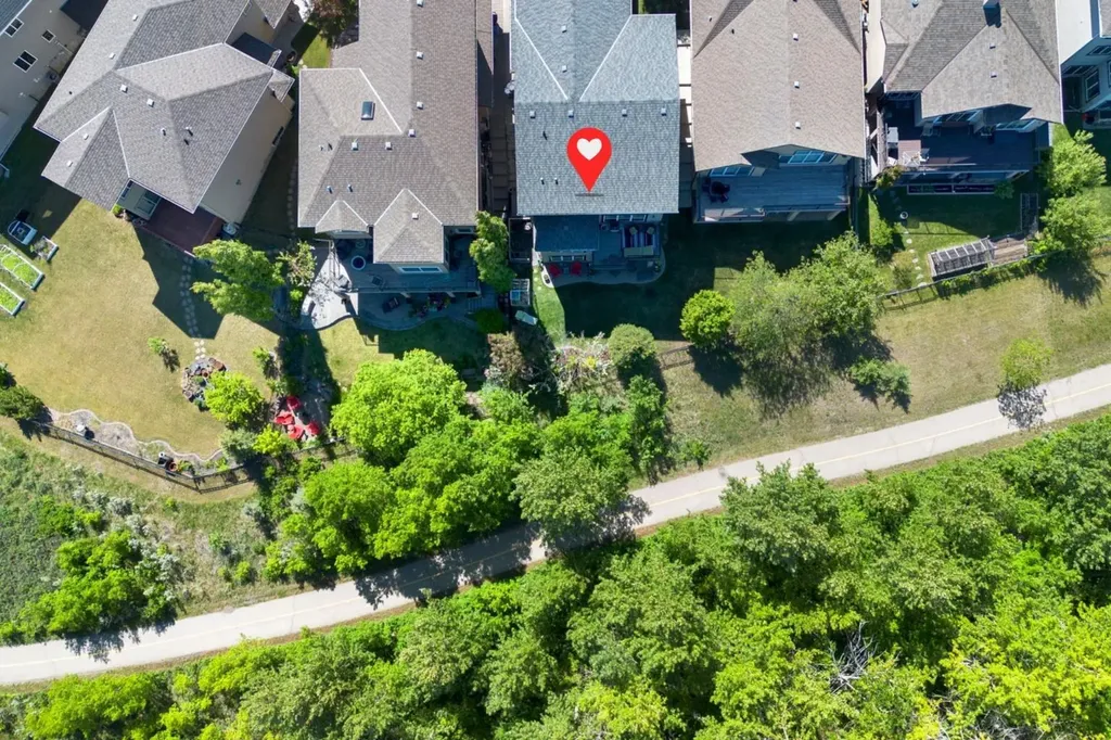 382 Tuscany Ravine Road NW Calgary AB T3L 3A9