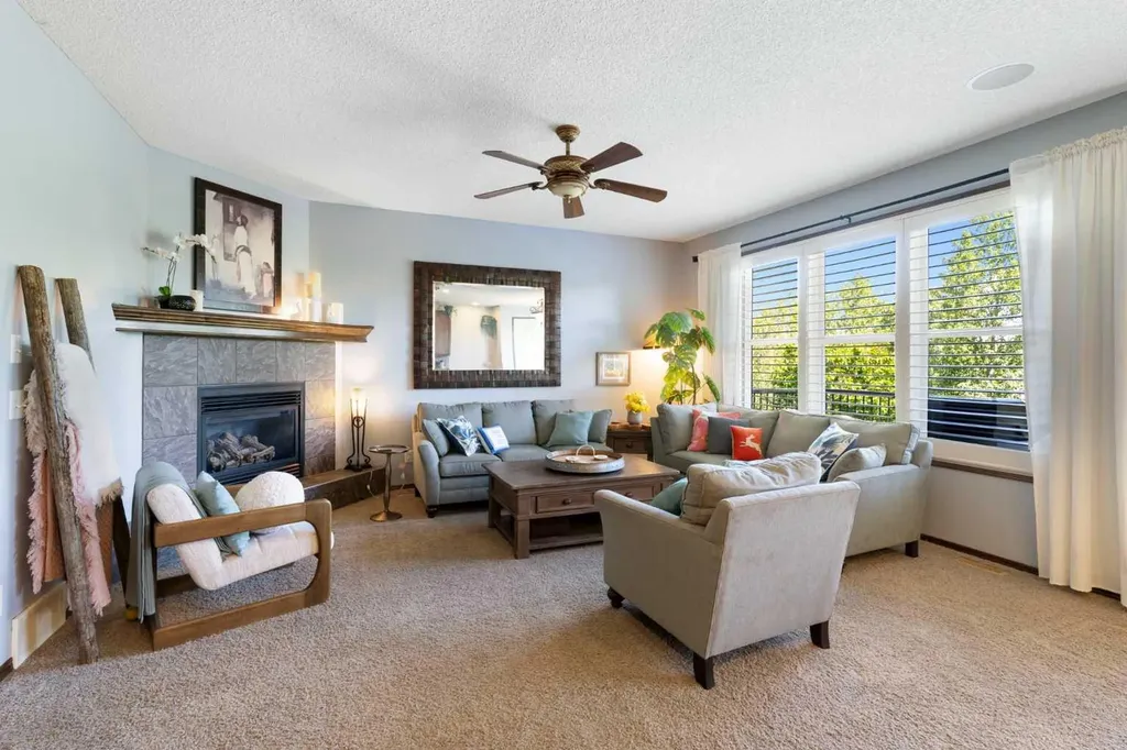 382 Tuscany Ravine Road NW Calgary AB T3L 3A9