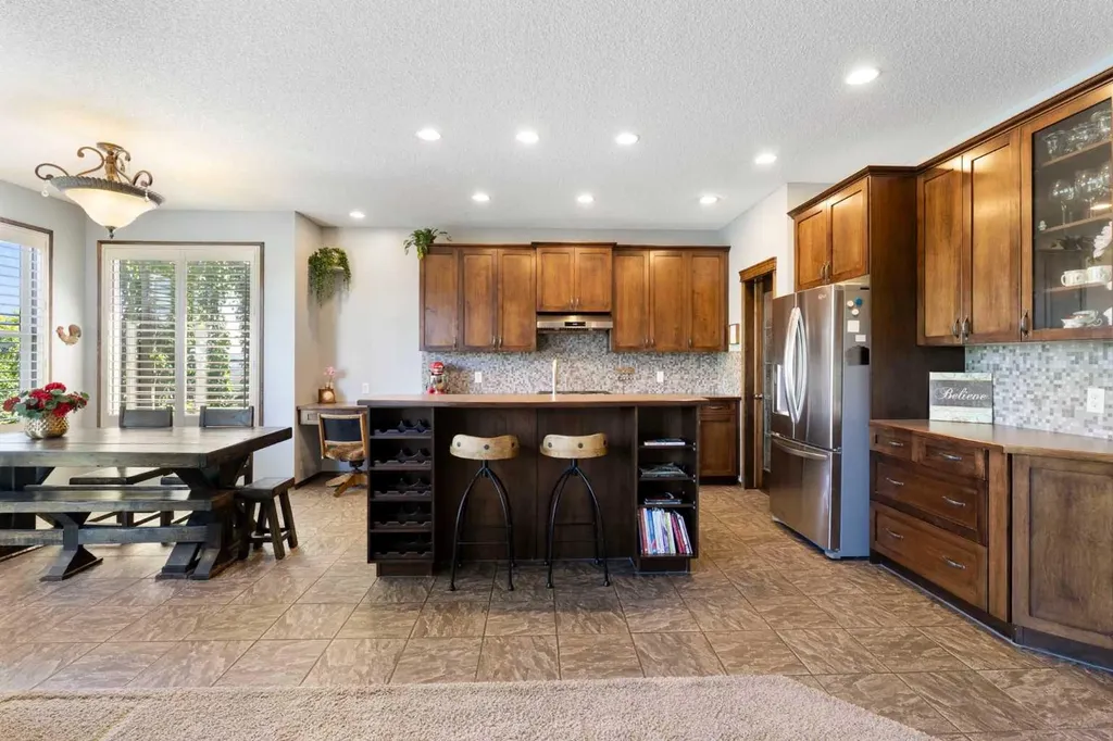 382 Tuscany Ravine Road NW Calgary AB T3L 3A9