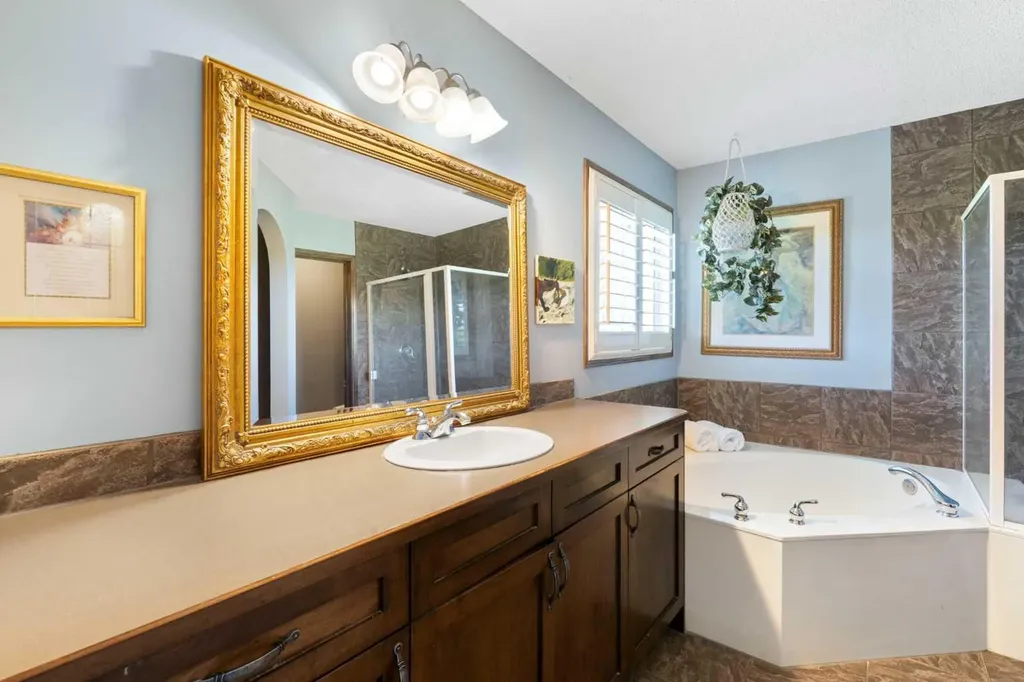 382 Tuscany Ravine Road NW Calgary AB T3L 3A9
