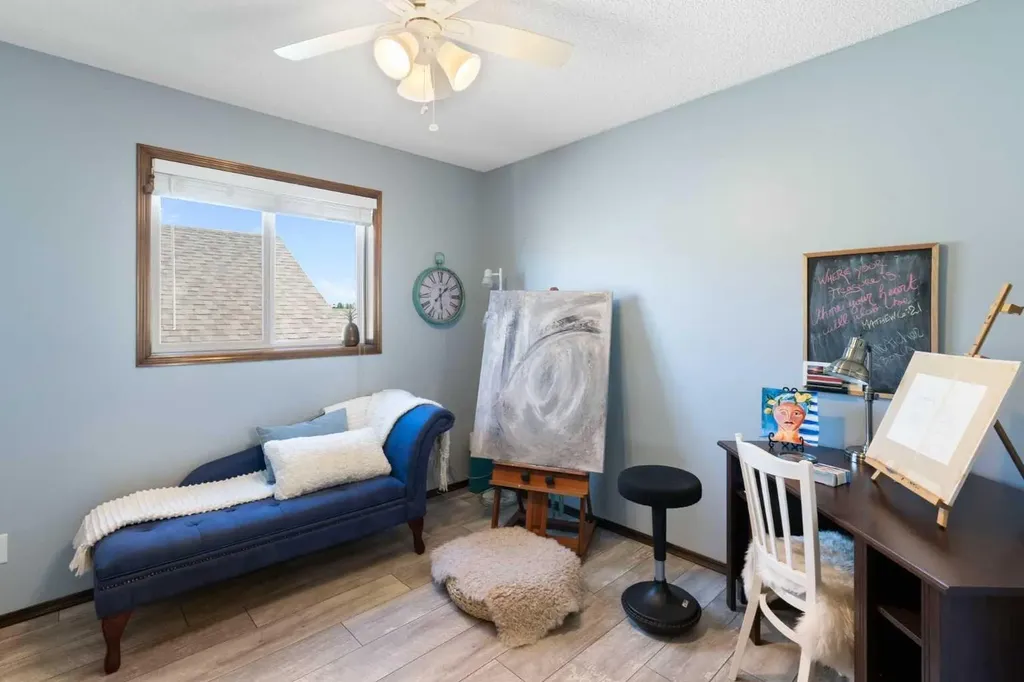 382 Tuscany Ravine Road NW Calgary AB T3L 3A9