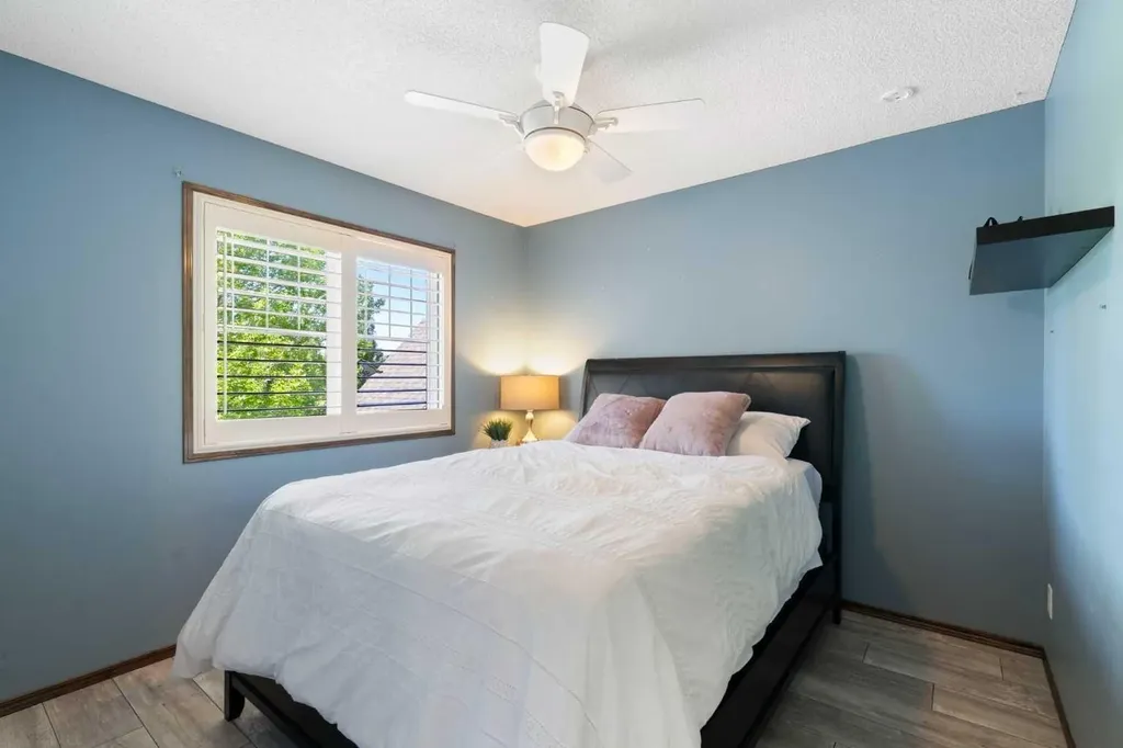 382 Tuscany Ravine Road NW Calgary AB T3L 3A9