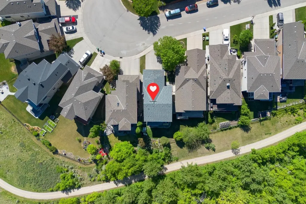 382 Tuscany Ravine Road NW Calgary AB T3L 3A9