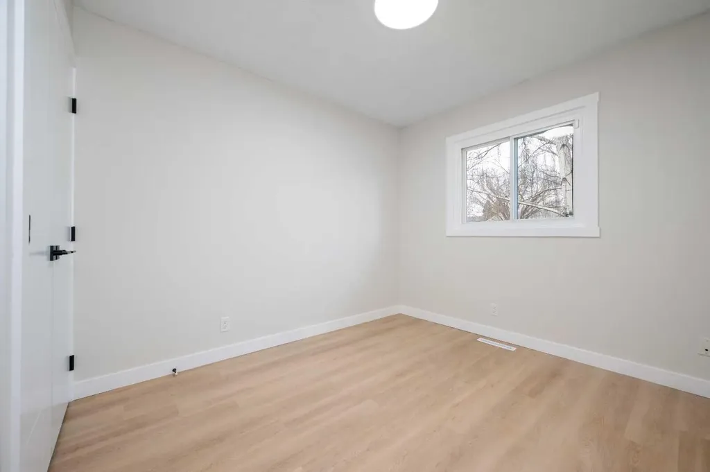 5023 Marlborough Drive NE Calgary AB T2A 2Z7