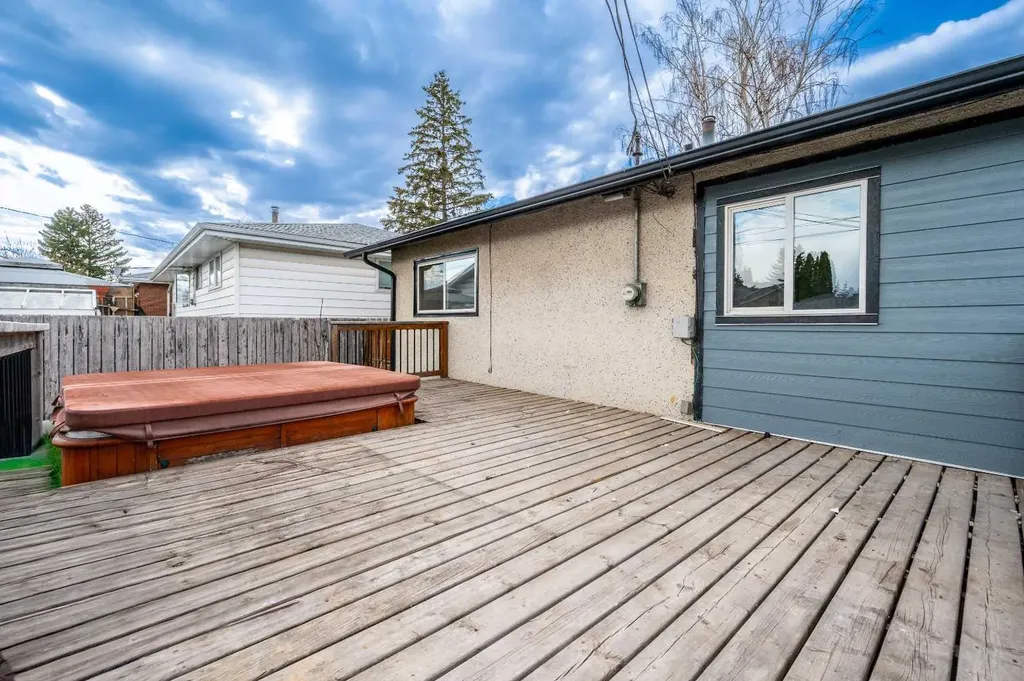 5023 Marlborough Drive NE Calgary AB T2A 2Z7