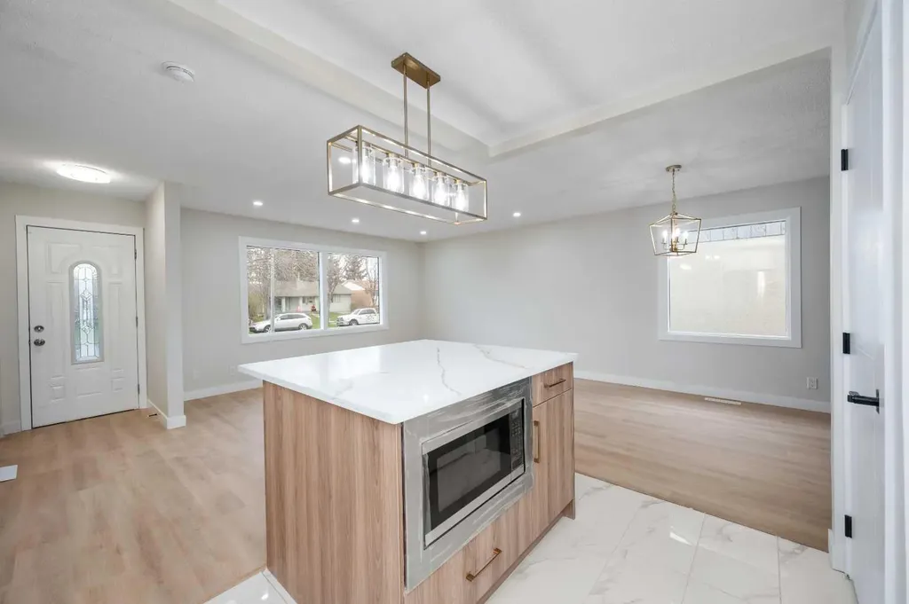 5023 Marlborough Drive NE Calgary AB T2A 2Z7