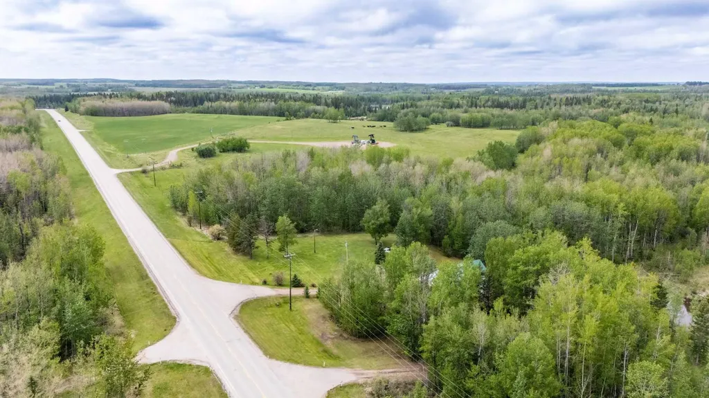 49118 Highway 759 Rural Brazeau County AB T7Z 1S9