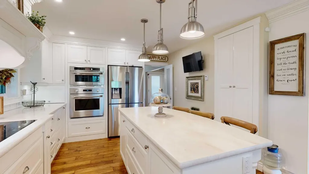 5218 57 Street Stettler AB T0C 2L0