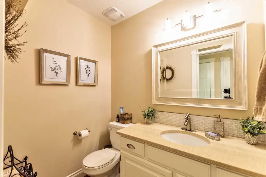 5218 57 Street Stettler AB T0C 2L0