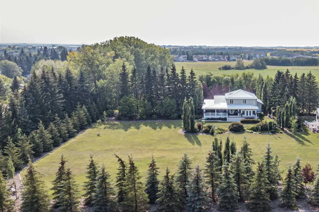 5218 57 Street Stettler AB T0C 2L0