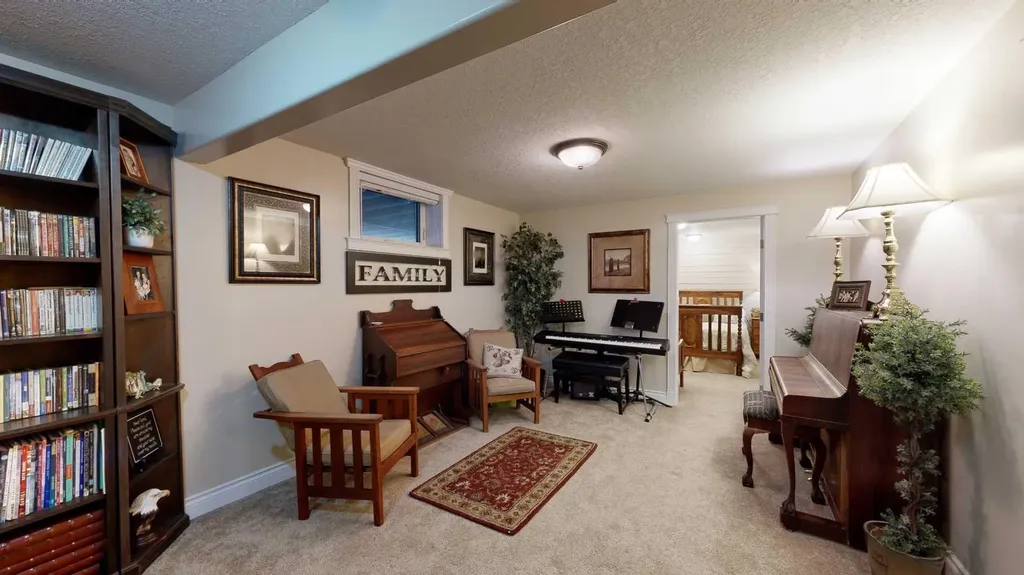 5218 57 Street Stettler AB T0C 2L0