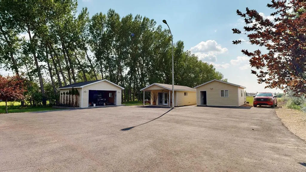 5218 57 Street Stettler AB T0C 2L0
