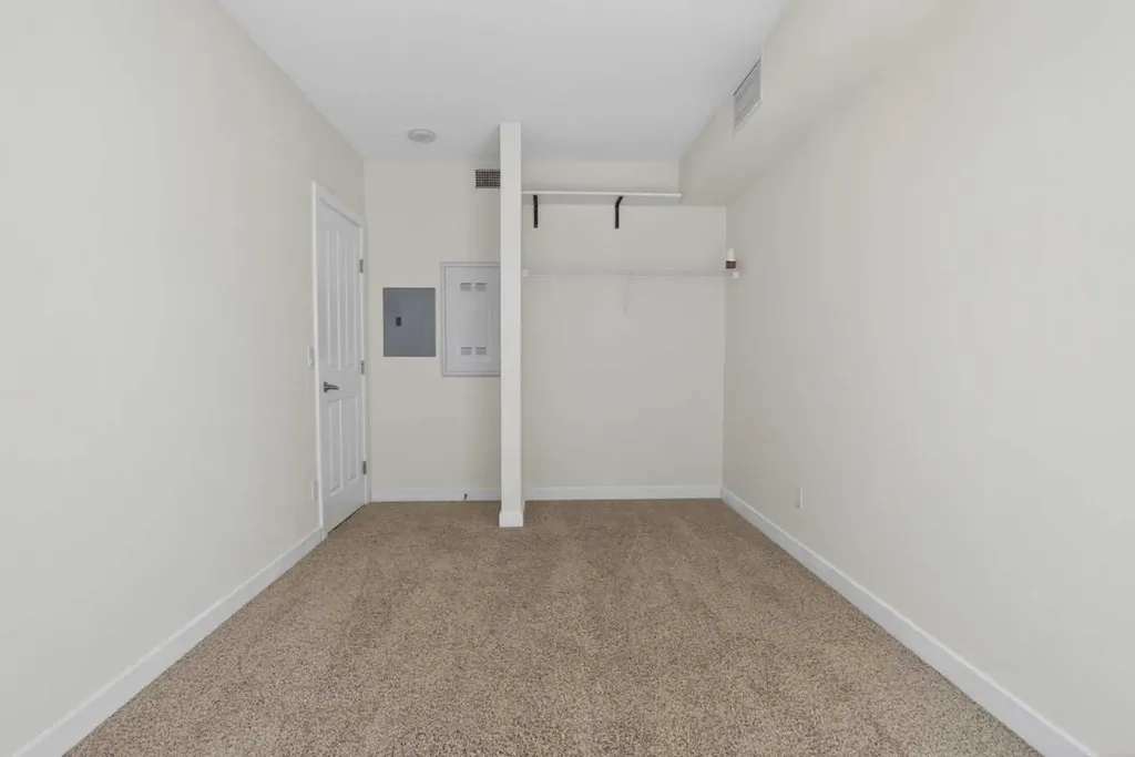 3830 Brentwood Road NW Calgary AB T2L 2J9