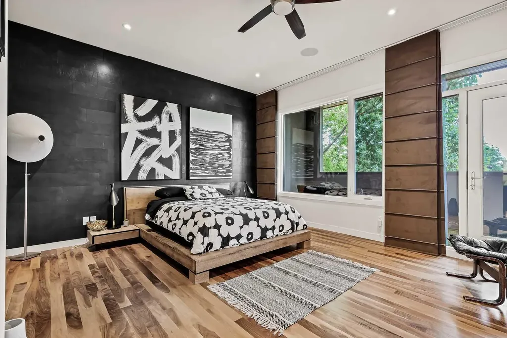 2330 7 Avenue NW Calgary AB T2N 1A2